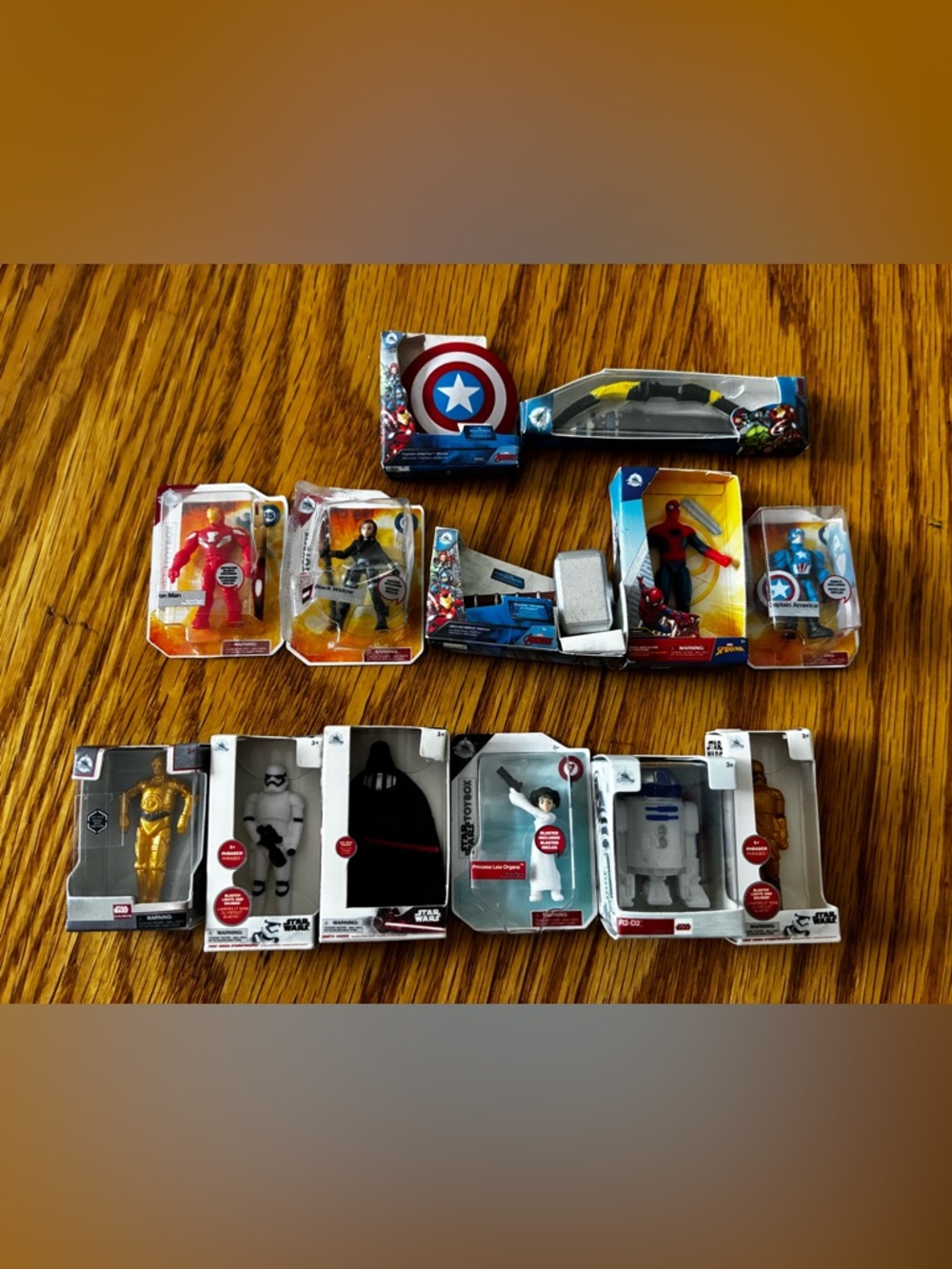 New Star Wars & Marvel Mini Brands Action Figures (lot of 13)